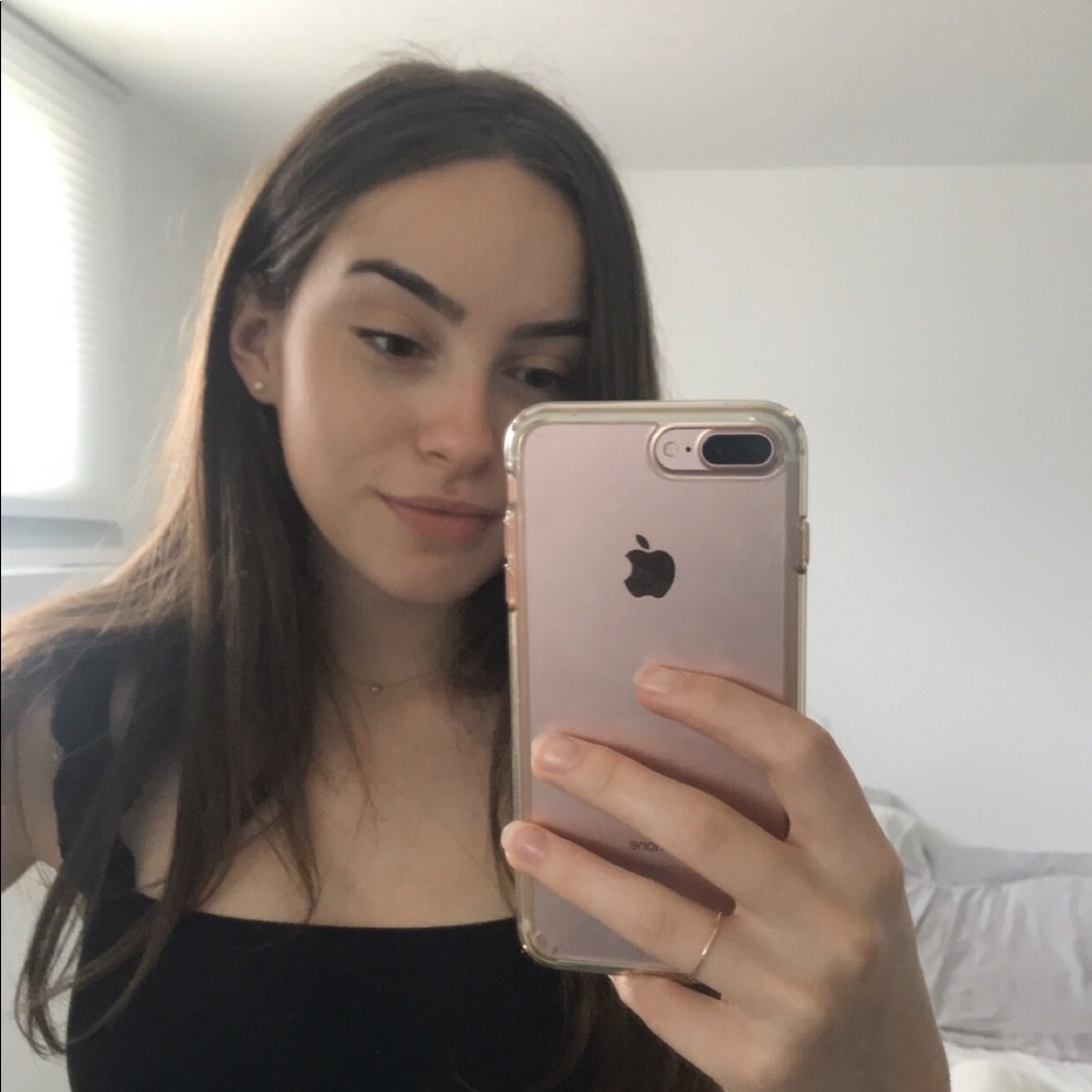 Meet your Posher, Megan